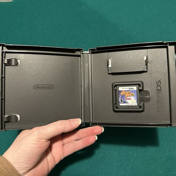 Monster Mayhem: Build and Battle (Nintendo DS, Complete in Case, Tested) - Picture 3 of 3